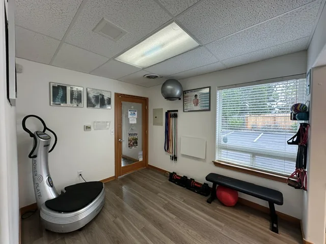 Power plate and exercise equipment at the clinic